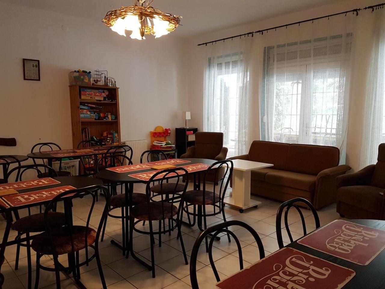 Fertodi Kuria Vendeghaz Hotel Bagian luar foto