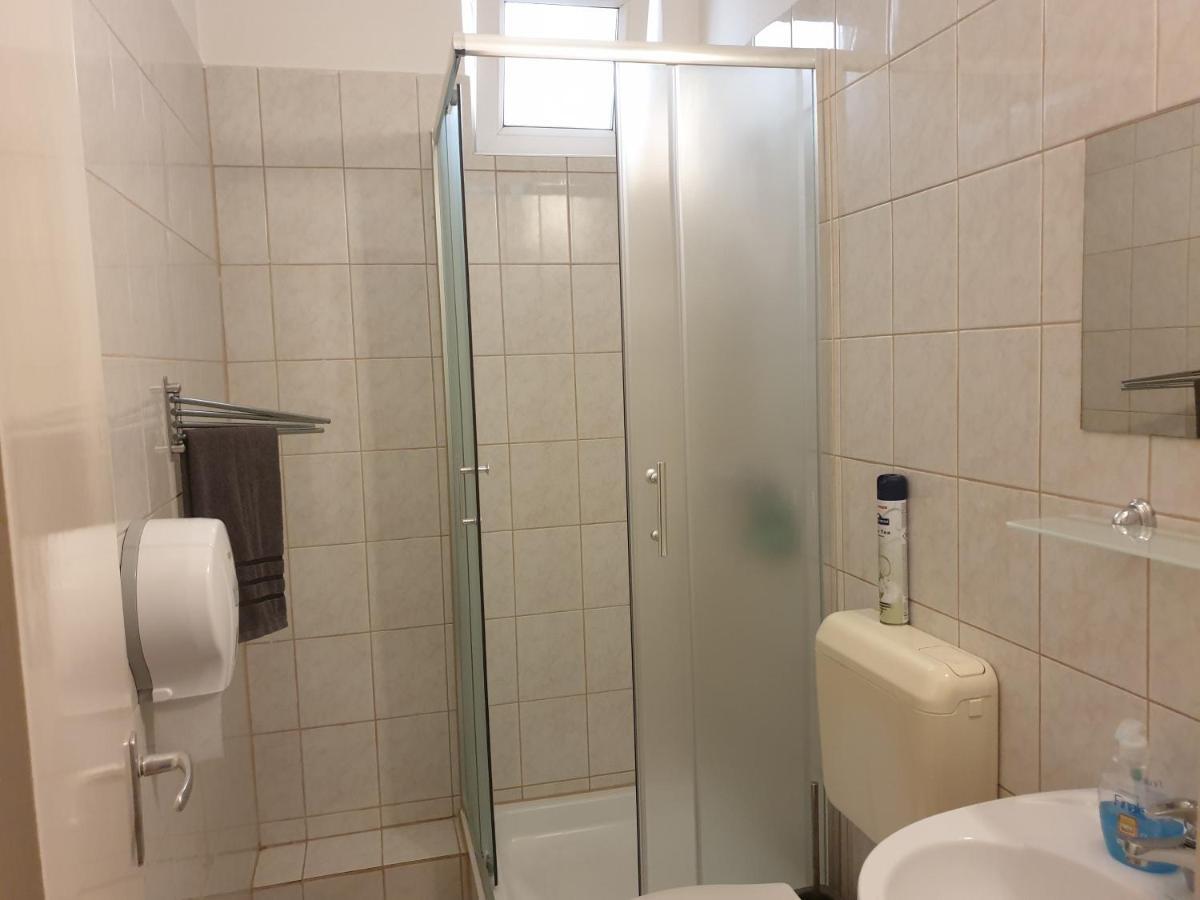 Fertodi Kuria Vendeghaz Hotel Bagian luar foto